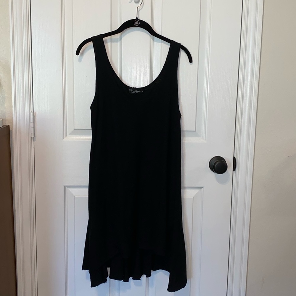 Secret Garden sleeveless black hi-low dress